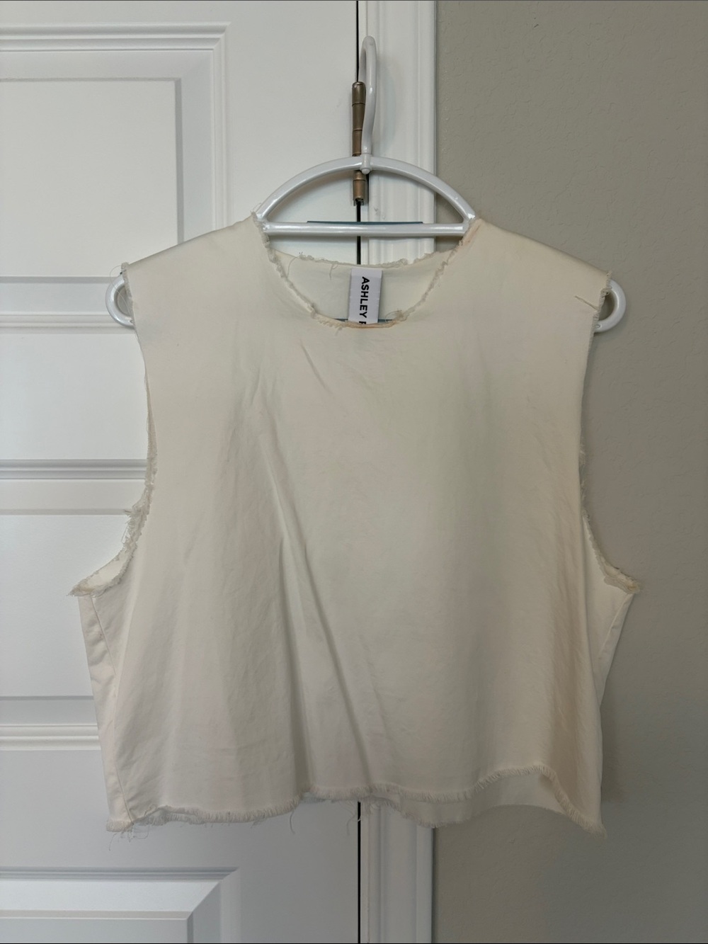Ashley Rowe Cream Raw-Edge Sleeveless Boxy Tank